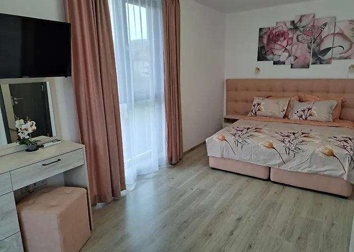 апаратамент Deluxe1 Apartment Saints Constantine and Helena